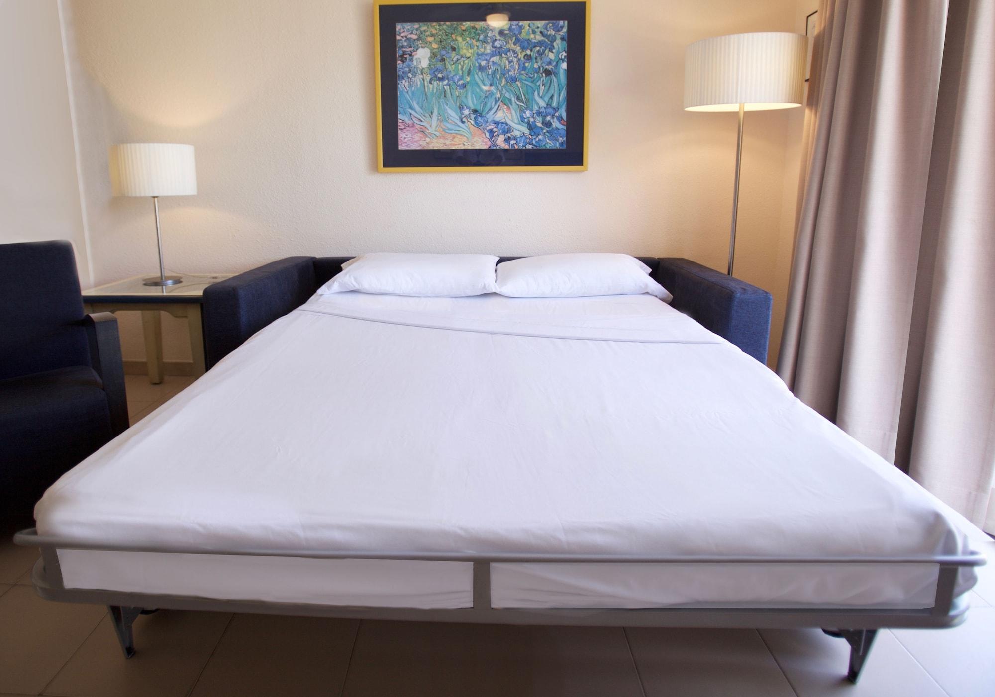 Clc Benal Beach Aparthotel Benalmádena Eksteriør billede