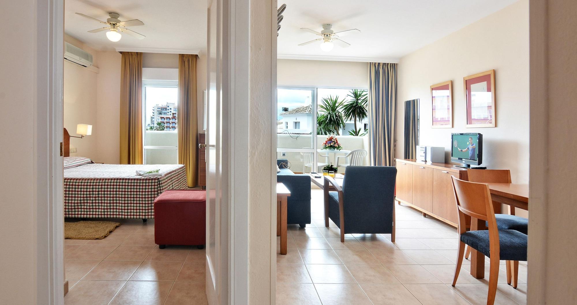Clc Benal Beach Aparthotel Benalmádena Eksteriør billede