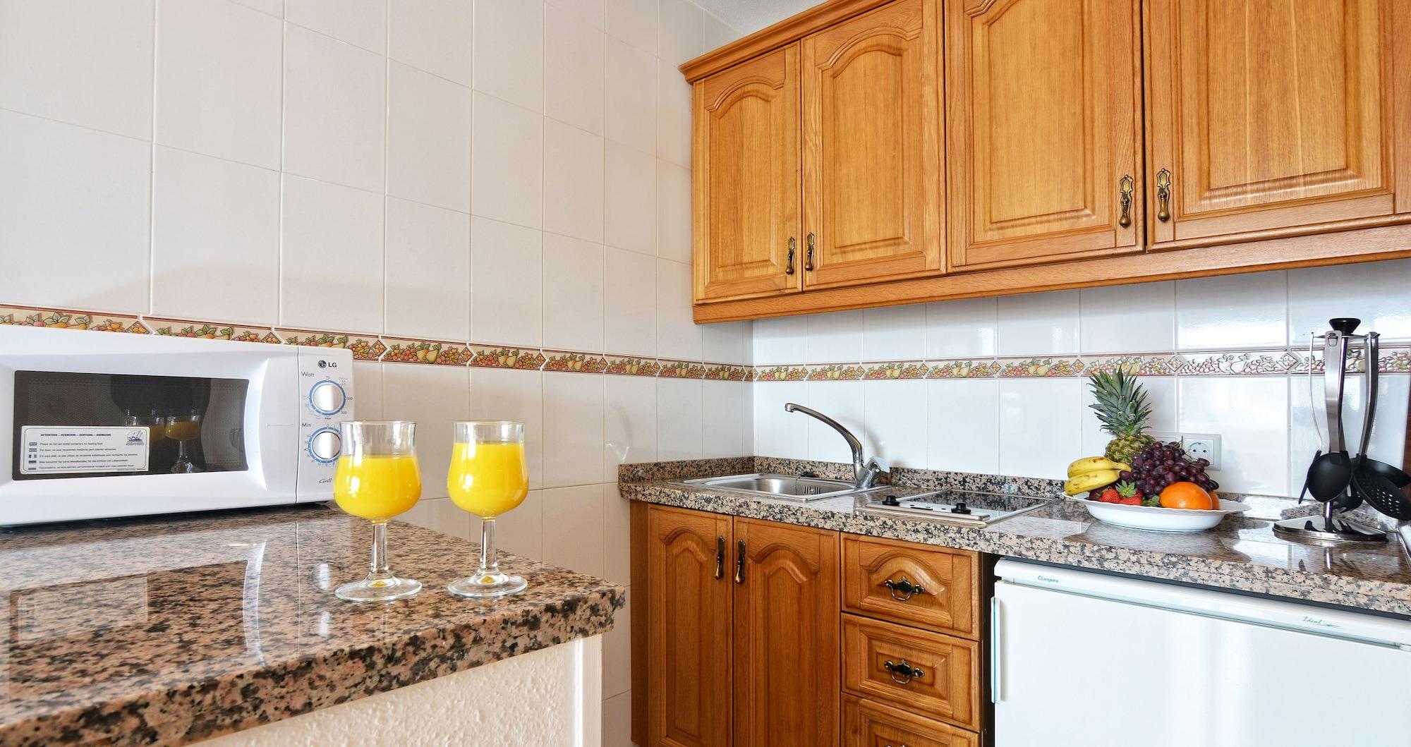 Clc Benal Beach Aparthotel Benalmádena Eksteriør billede