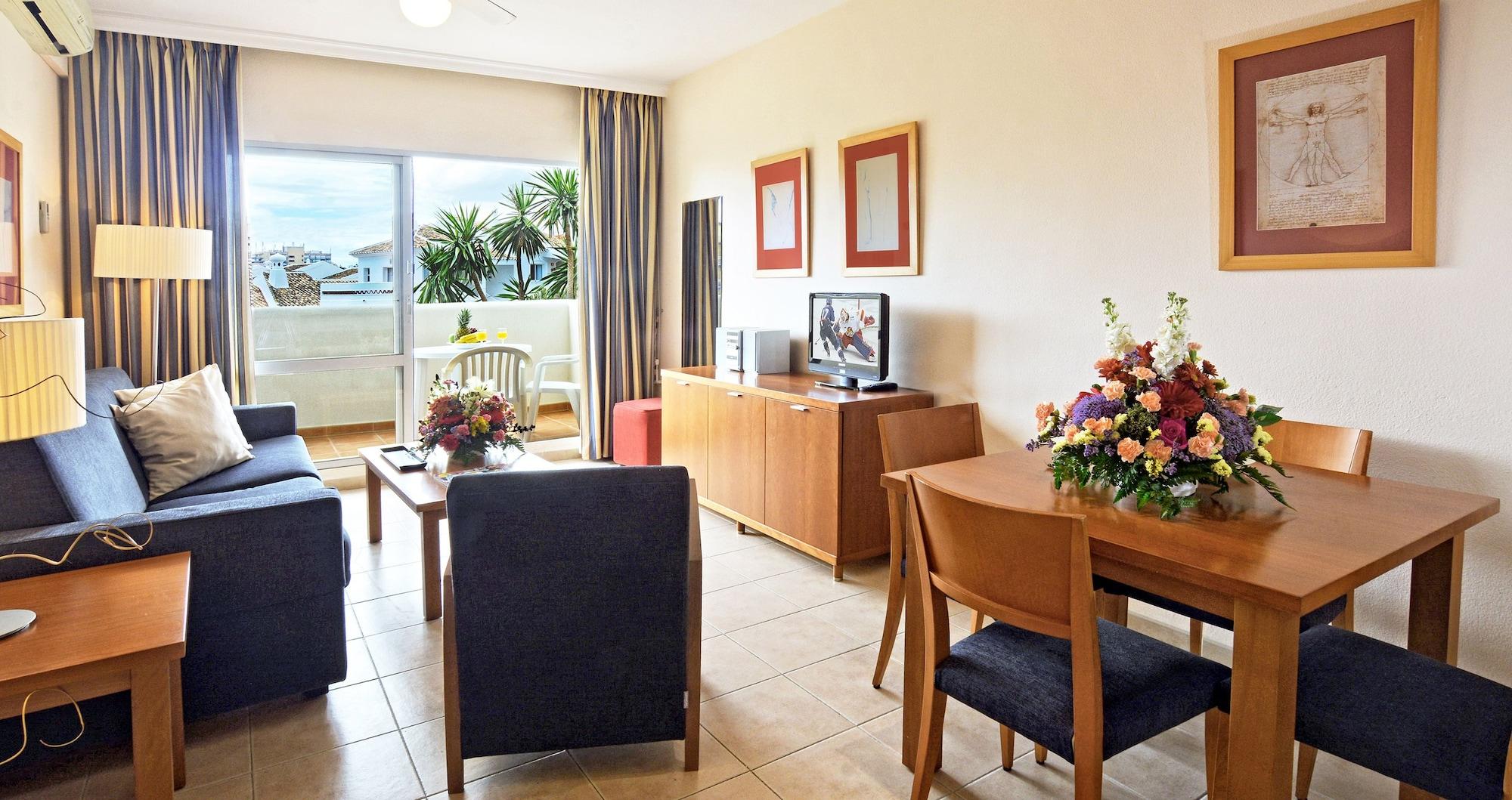 Clc Benal Beach Aparthotel Benalmádena Eksteriør billede