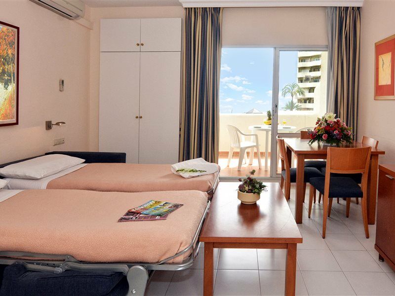 Clc Benal Beach Aparthotel Benalmádena Eksteriør billede