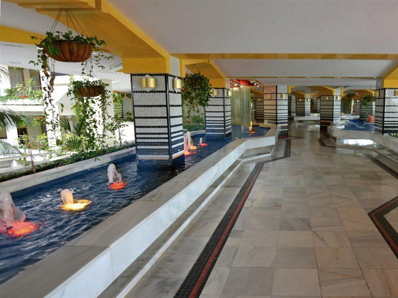 Clc Benal Beach Aparthotel Benalmádena Eksteriør billede